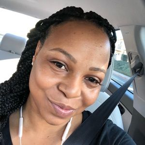 Meet your Posher, Alicia